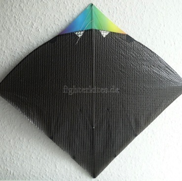 Segel: appliziert
Segelmaterial: Orcon
Bogenstab: Carbon 1,25 mm
Mittelstab: Bambus laminiert
Gesamtgewicht: 9,2 g Segel: appliziert
Segelmaterial: Orcon
Bogenstab: Carbon 1,25 mm
Mittelstab: Bambus laminiert
Gesamtgewicht: 9,2 g
